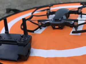 DJI Mavic Airと送信機